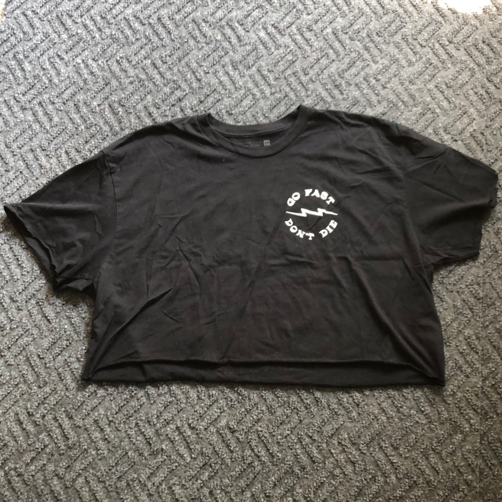 Women’s Black Graphic Crop Top 2X